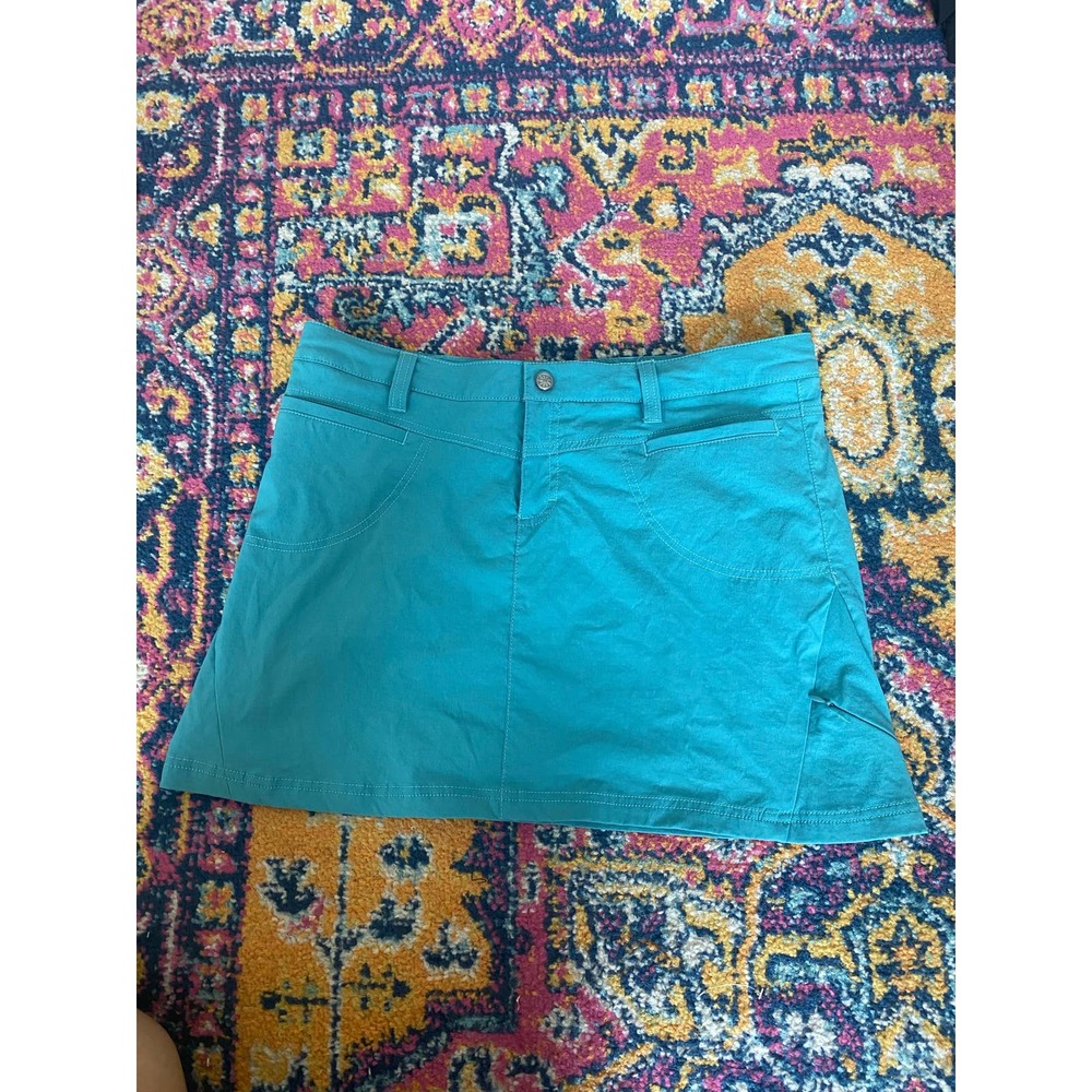 Athleta Activewear Teal Skirt w/ Built in Shorts